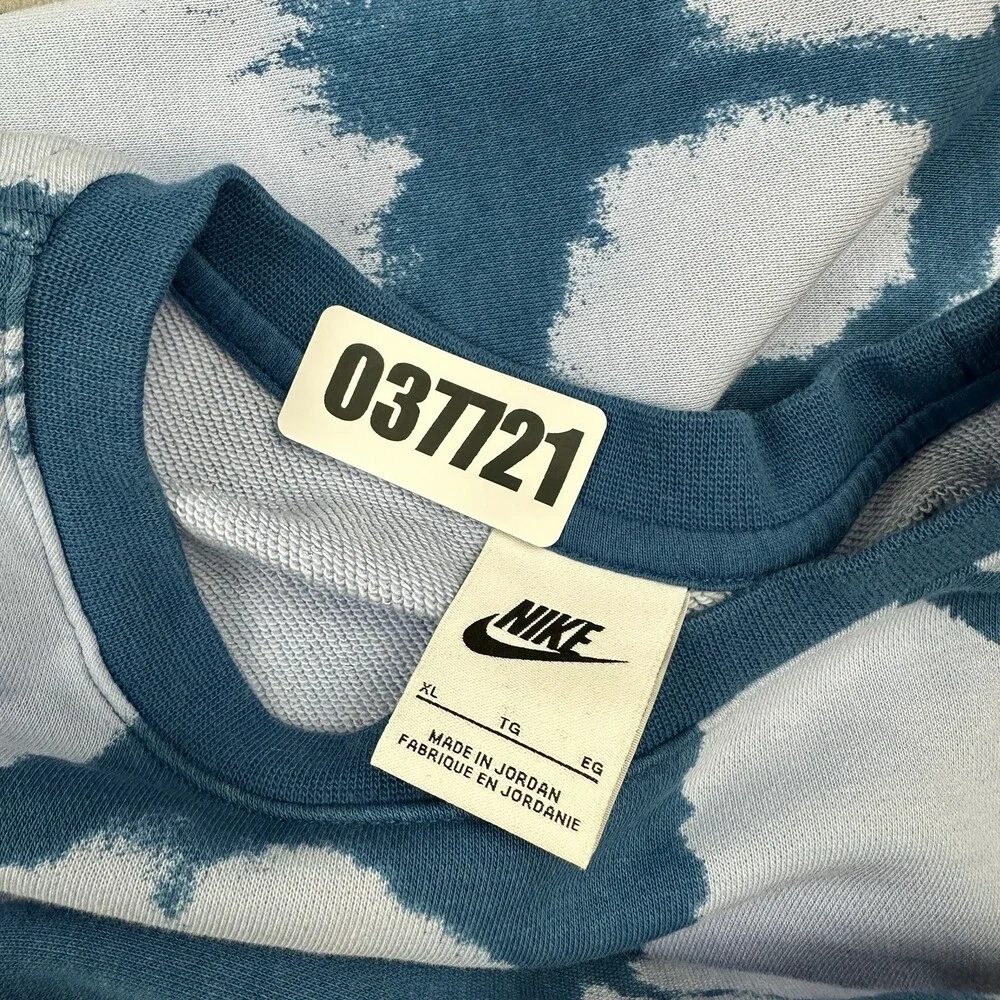 Nike Sweatshirt Men Extra Large Blue Abstract Cloud Crewneck Pullover Swoosh XL